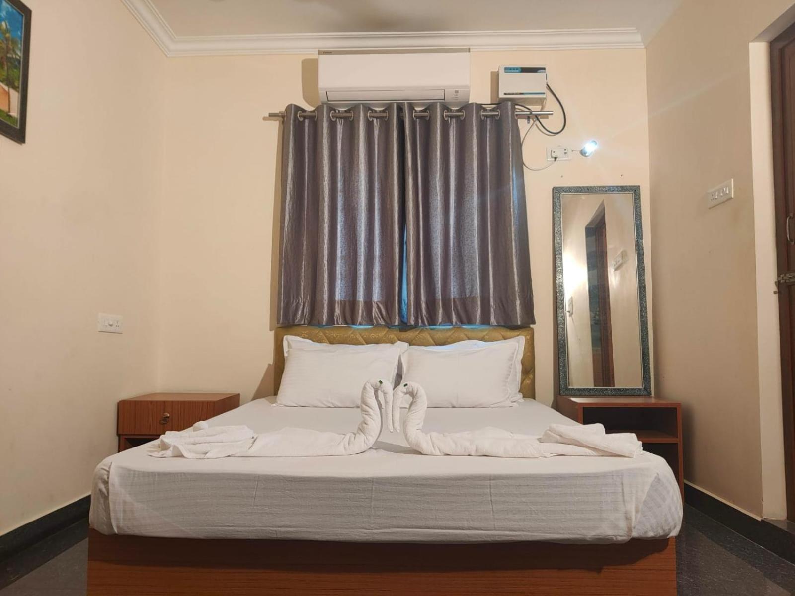 Grand S3 Hotel ปอนดิเชอรี ภายนอก รูปภาพ